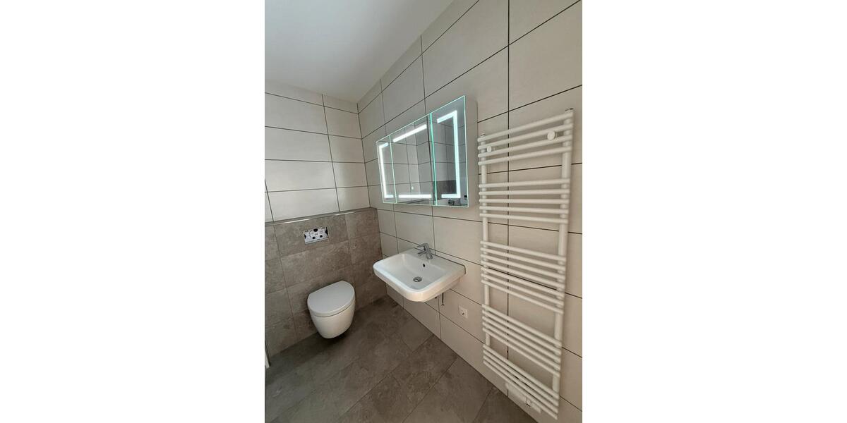 Hochparterre Gerbrunn - 3 Zimmer, 69 m&sup2;, 1.050&euro; | Angebot:25881515