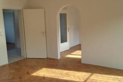 Sehr helle und schöne 4-Zimmer Wohnung in Gaustadt zimmer