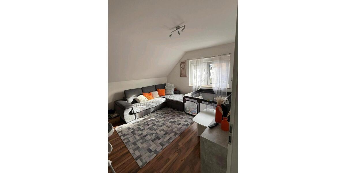 Dachgeschoßwohnung Leverkusen Alkenrath - 2 Zimmer, 45 m&sup2;, 700&euro; | Angebot:24806626