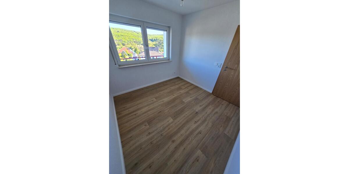 Etagenwohnung Bad Endbach - 5 Zimmer, 121 m&sup2;, 949&euro; | Angebot:26494179