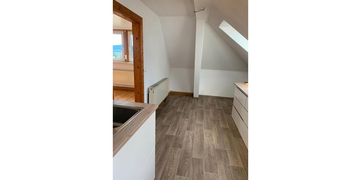 Dachgeschoßwohnung Schwarzenberg/Erzgebirge Erzgebirge - 3 Zimmer, 63 m&sup2;, 330&euro; | Angebot:26639595