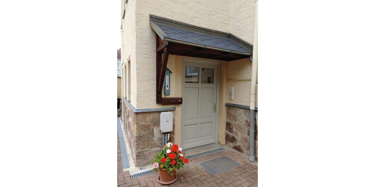 Etagenwohnung Nossen - 2 Zimmer, 45 m&sup2;, 320&euro; | Angebot:26618930