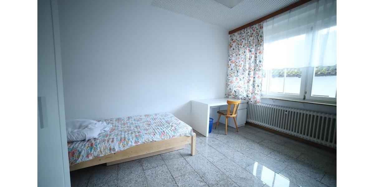 Wohnen auf Zeit Bühl - 1 Zimmer, 15 m&sup2;, 390&euro; | Angebot:26677512