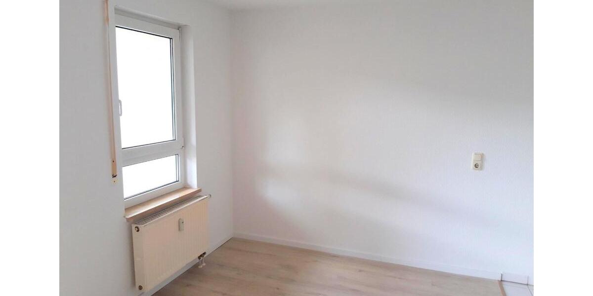 Hochparterre Eisfeld - 3 Zimmer, 71 m&sup2;, 545&euro; | Angebot:25854927