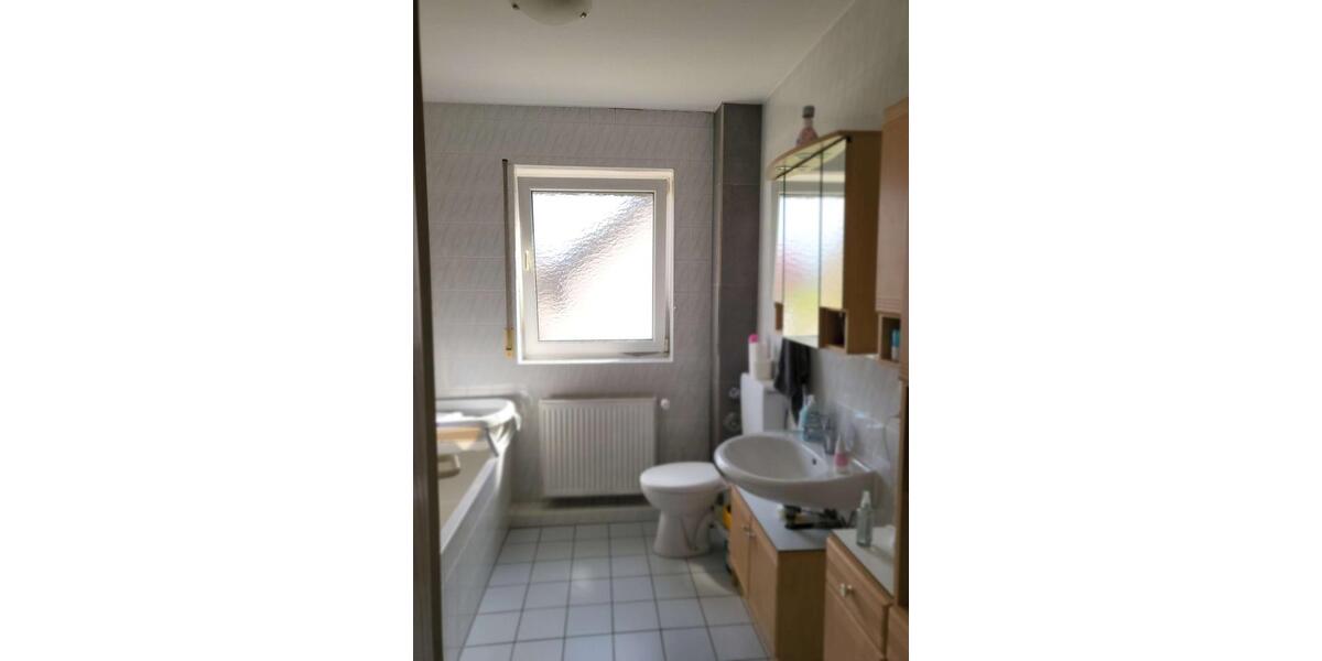 Etagenwohnung Riedstadt - 2 Zimmer, 62 m&sup2;, 670&euro; | Angebot:26252823
