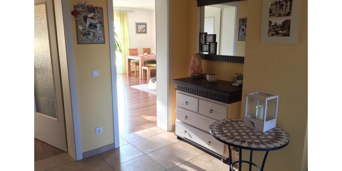 Etagenwohnung Raubling - 3 Zimmer, 95 m&sup2;, 1.200&euro; | Angebot:25420716