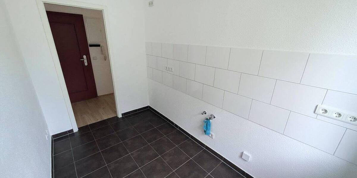 Etagenwohnung Chemnitz Lutherviertel - 3 Zimmer, 60 m&sup2;, 335&euro; | Angebot:26758899