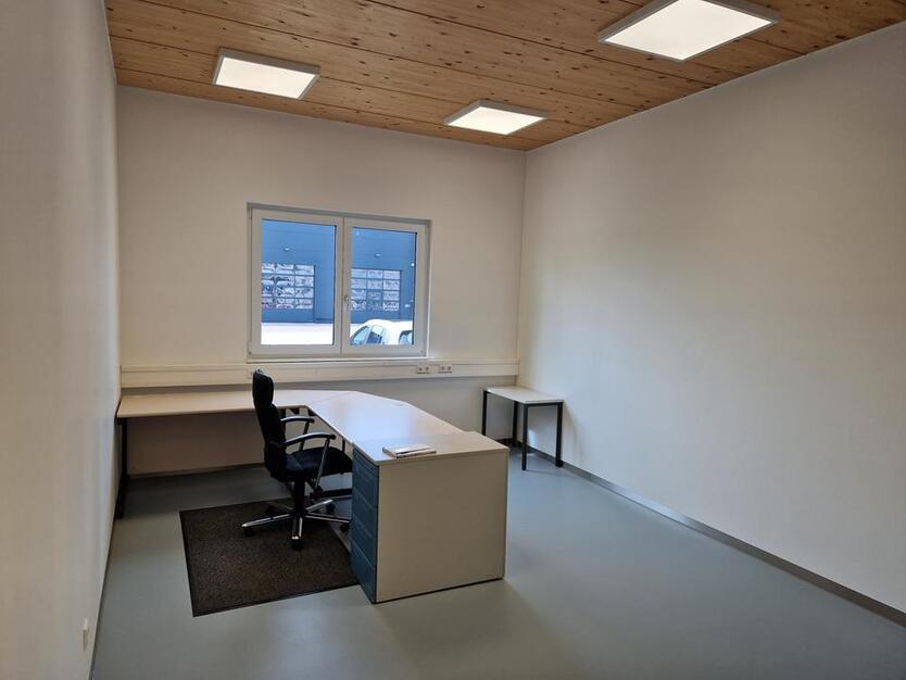2x modernes Büro in Illertissen zu vermieten inkl. Küche WC
