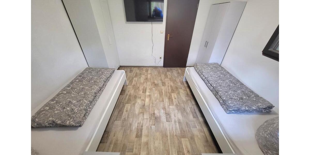 Wohnen auf Zeit Nürnberg Gaismannshof - 10 Zimmer, 200 m&sup2;, 10&euro; | Angebot:26286352