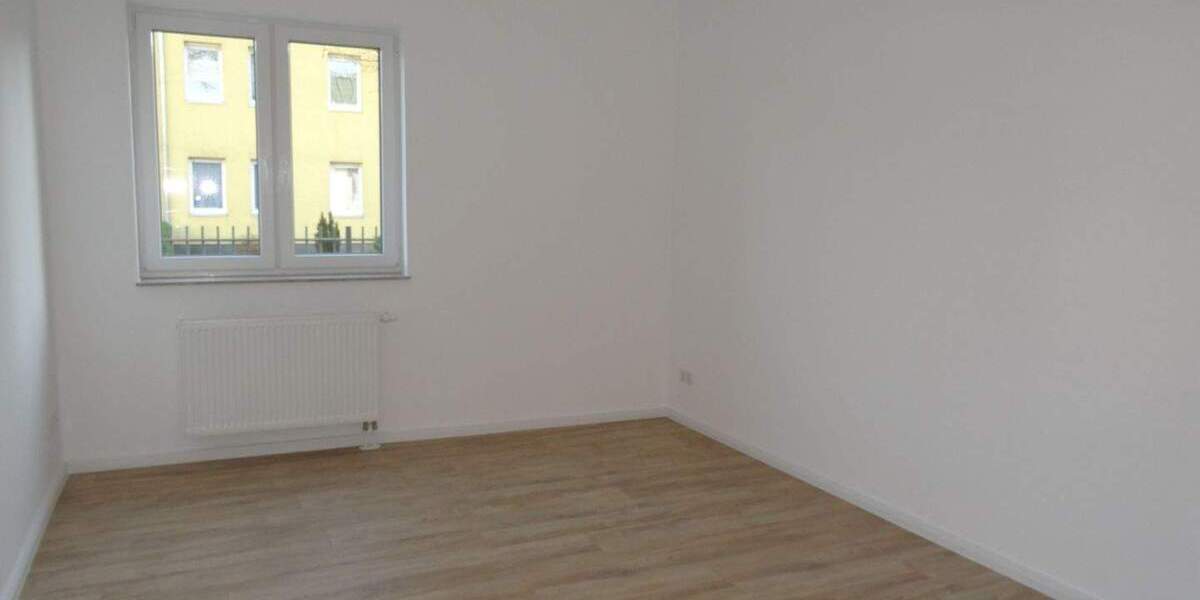 Terrassenwohnung Rathenow Rathenow West - 4 Zimmer, 145 m&sup2;, 1.160&euro; | Angebot:25665406