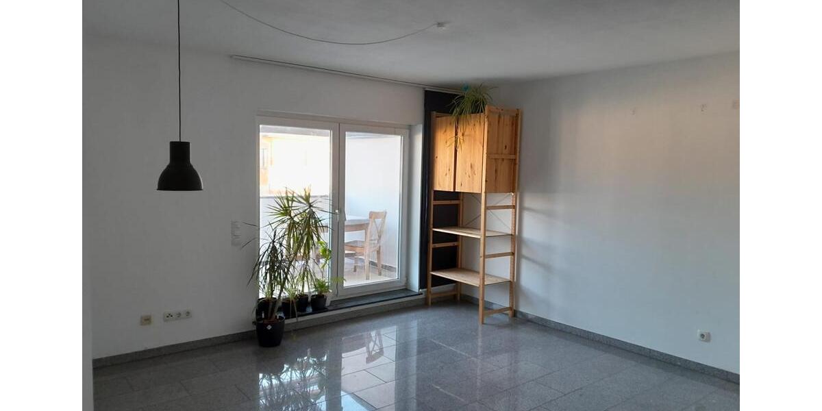 2 Zimmer Penthouse Wohnung mit großer Dachterrasse & Stellplatz 2 zimmer