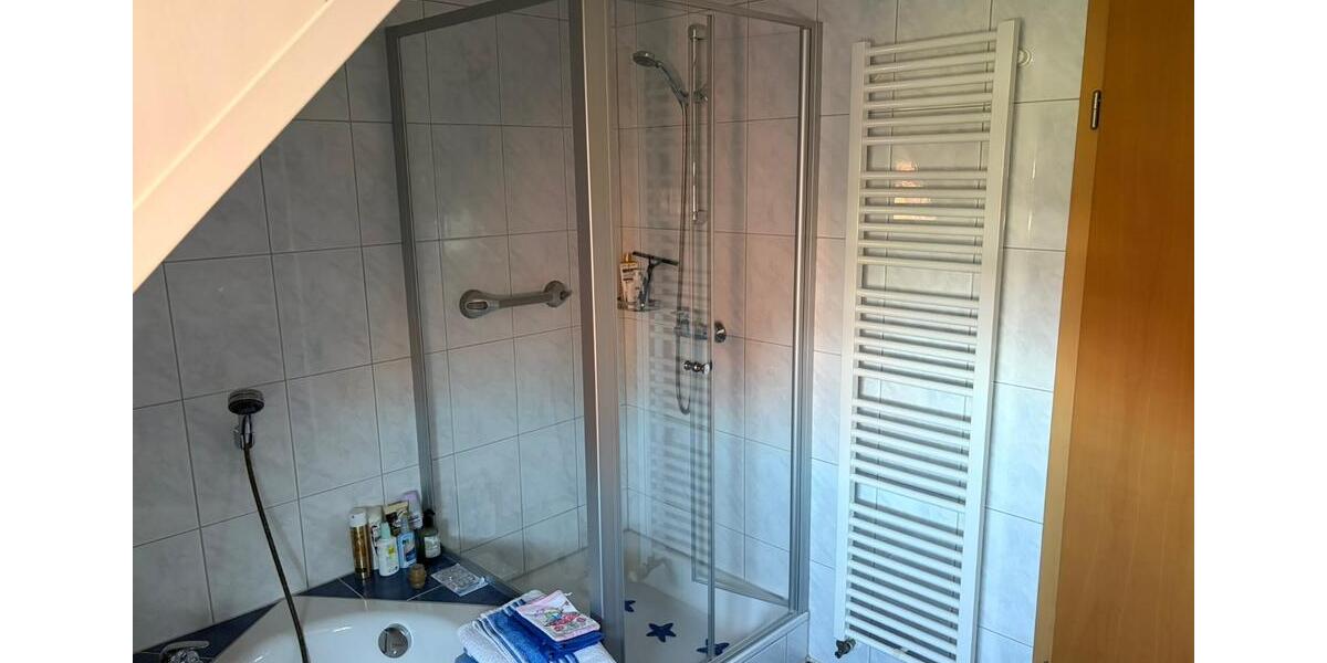 Doppelhaushälfte Geisenfeld - 6 Zimmer, 125 m&sup2;, 1.500&euro; | Angebot:26693812