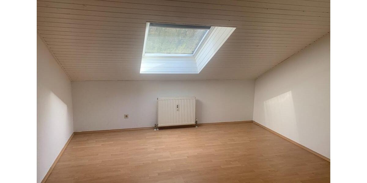 3 WG-Zimmer in 4 Zimmer-Wohnung für befristet bis 30.06.20 4 zimmer