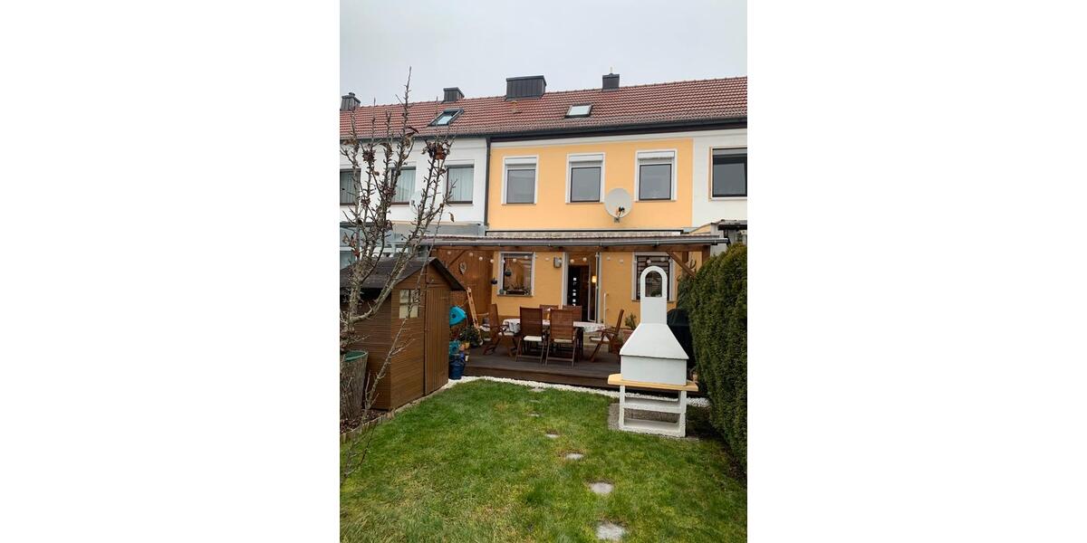 Reihenhaus Straubing - 3 Zimmer, 98 m&sup2;, 950&euro; | Angebot:26237530