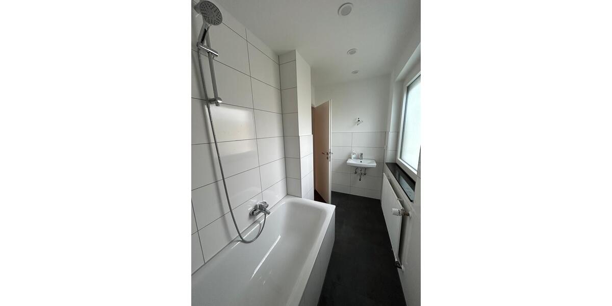 Wohnen auf Zeit Siegen - 1 Zimmer, 12 m&sup2;, 392&euro; | Angebot:25922882