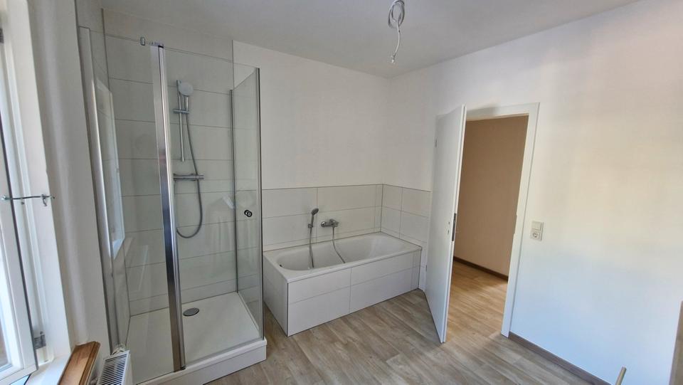 Etagenwohnung Nümbrecht - 2 Zimmer, 76 m&sup2;, 830&euro; | Angebot:24601133