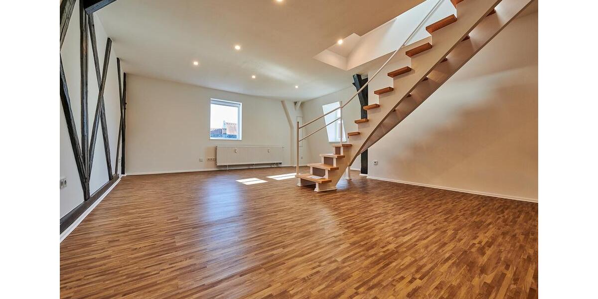 Dachgeschoßwohnung Straubing - 1.5 Zimmer, 50 m&sup2;, 605&euro; | Angebot:26662082