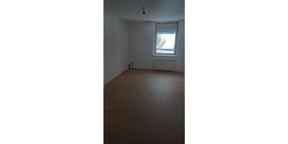 Erdgeschoßwohnung Zschorlau - 3 Zimmer, 72 m&sup2;, 468&euro; | Angebot:24661290
