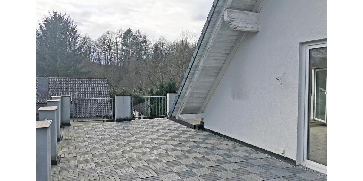 Dachgeschoßwohnung Windeck - 2 Zimmer, 93 m&sup2;, 600&euro; | Angebot:22180868