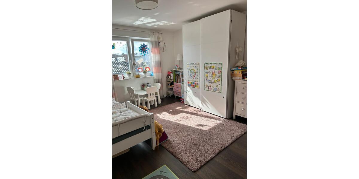 Etagenwohnung Adendorf - 3.5 Zimmer, 110 m&sup2;, 1.650&euro; | Angebot:25963602