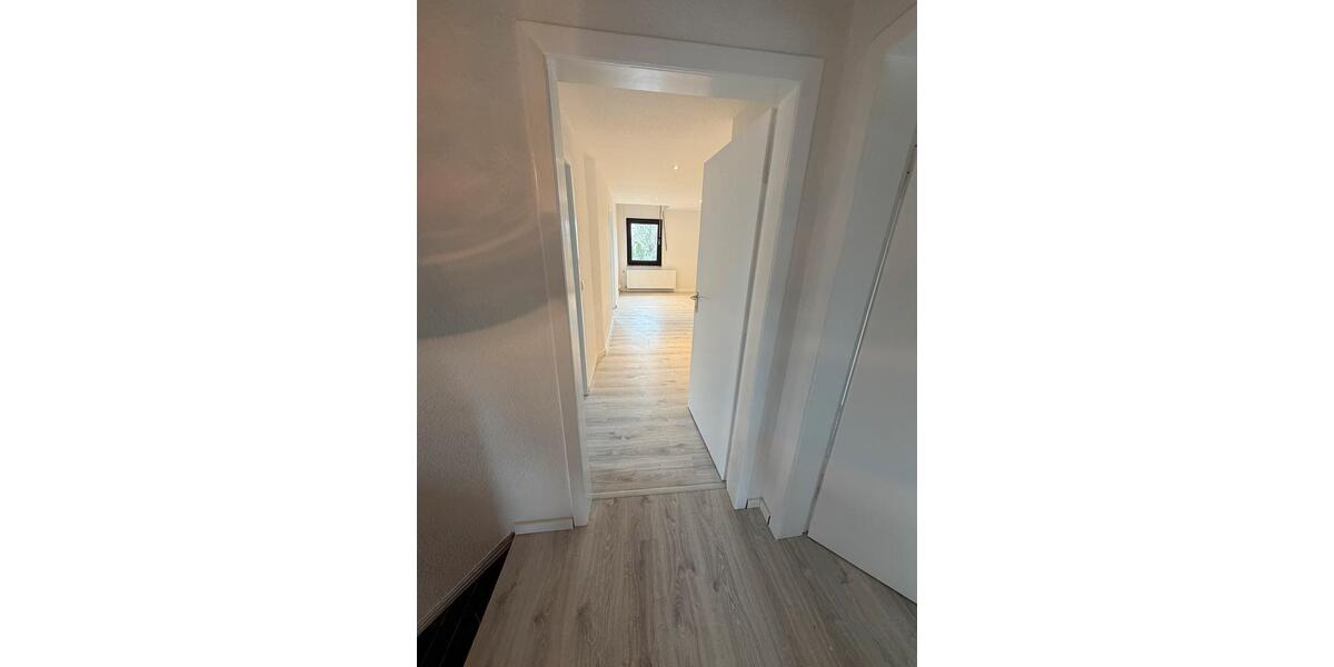 Moderne 4-Zimmer-Dachgeschosswohnung mit Stellplatz 4 zimmer