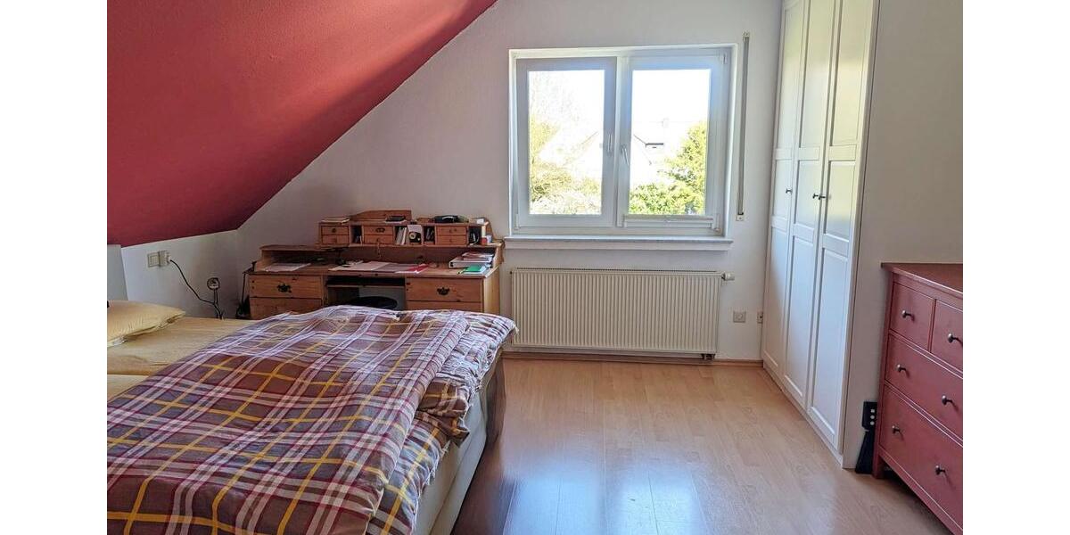 Dachgeschoßwohnung Sundern (Sauerland) - 3 Zimmer, 85 m&sup2;, 650&euro; | Angebot:26589331