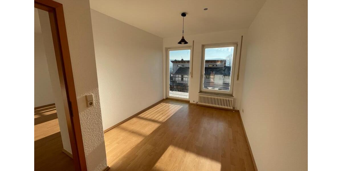 Rudolstadt Schloßstraße 2 Raum Wohnung mit Balkon und Tiefgaragen 2 zimmer