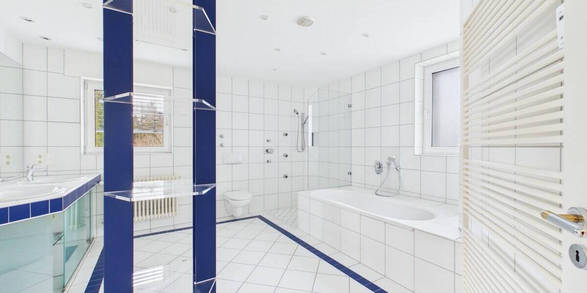 Etagenwohnung Rottweil - 2 Zimmer, 100 m&sup2;, 1.050&euro; | Angebot:25683396