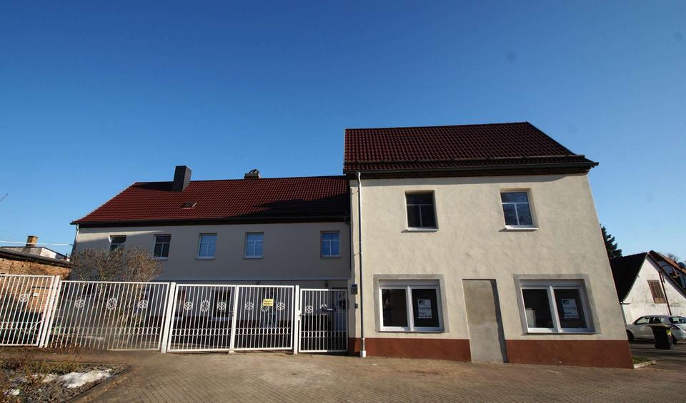 Erdgeschoßwohnung Schkopau - 3 Zimmer, 122 m&sup2;, 1.218&euro; | Angebot:24698919