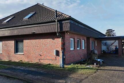 Einfamilienhaus Mehrgenerationenhaus mit Garten und Carport 7 zimmer