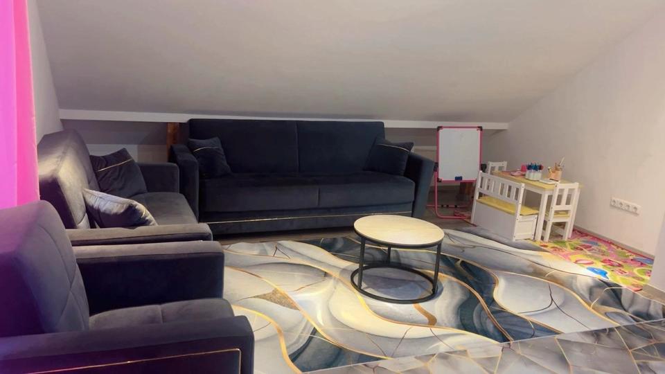 Dachgeschoßwohnung Rastede - 4 Zimmer, 70 m&sup2;, 700&euro; | Angebot:25221773