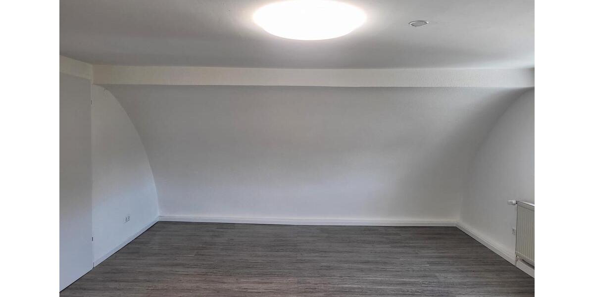 Dachgeschoßwohnung Feuchtwangen - 3 Zimmer, 80 m&sup2;, 800&euro; | Angebot:25907832