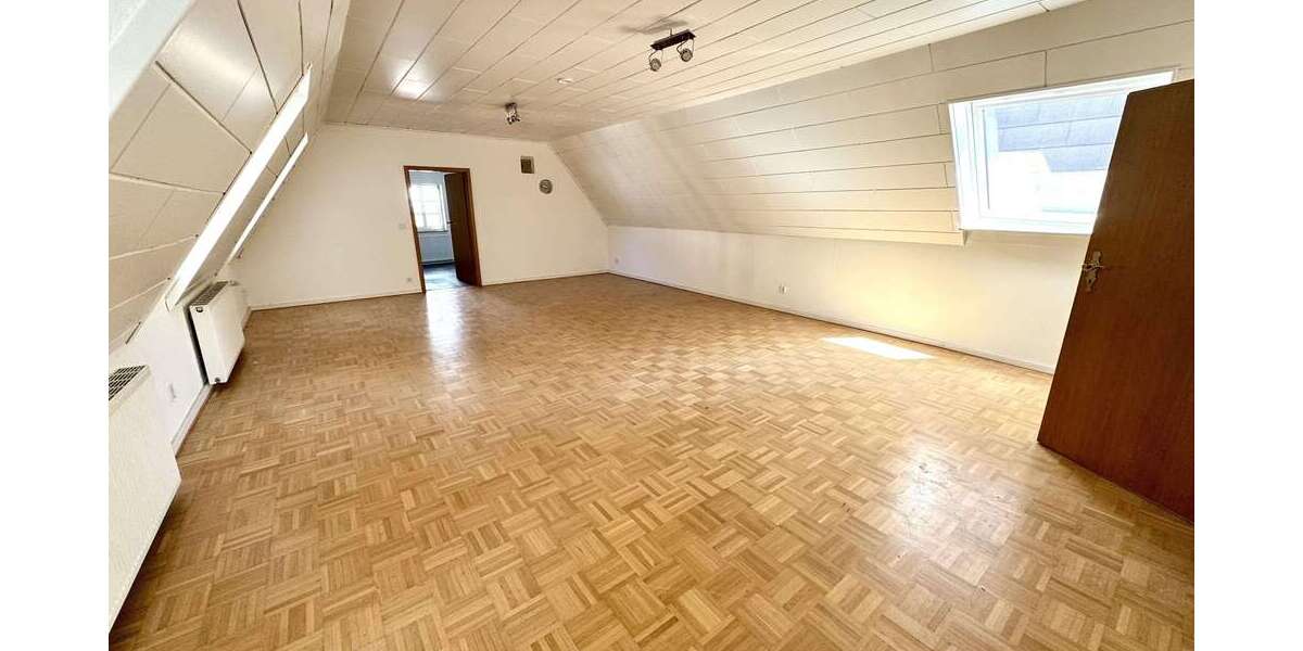 Etagenwohnung Kaiserslautern - 2 Zimmer, 80 m&sup2;, 645&euro; | Angebot:26916467