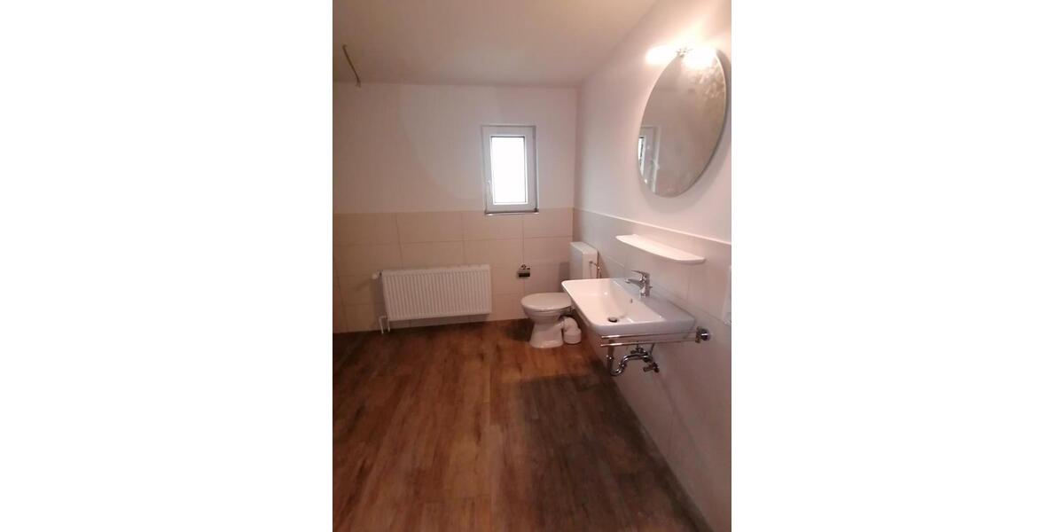 Erdgeschoßwohnung Rhauderfehn - 3 Zimmer, 90 m&sup2;, 695&euro; | Angebot:25930733