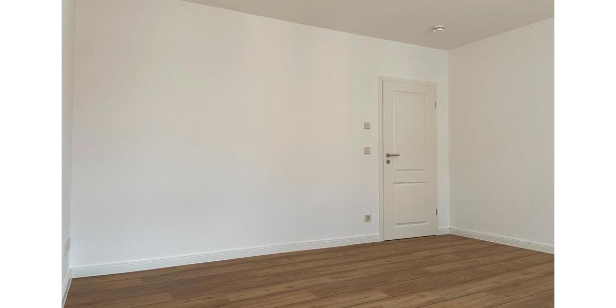 Etagenwohnung Güstrow - 4 Zimmer, 95 m&sup2;, 880&euro; | Angebot:25219752