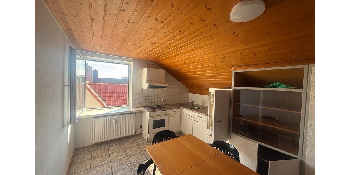 Dachgeschoßwohnung Villingen-Schwenningen Schwenningen - 2 Zimmer, 45 m&sup2;, 700&euro; | Angebot:25922260