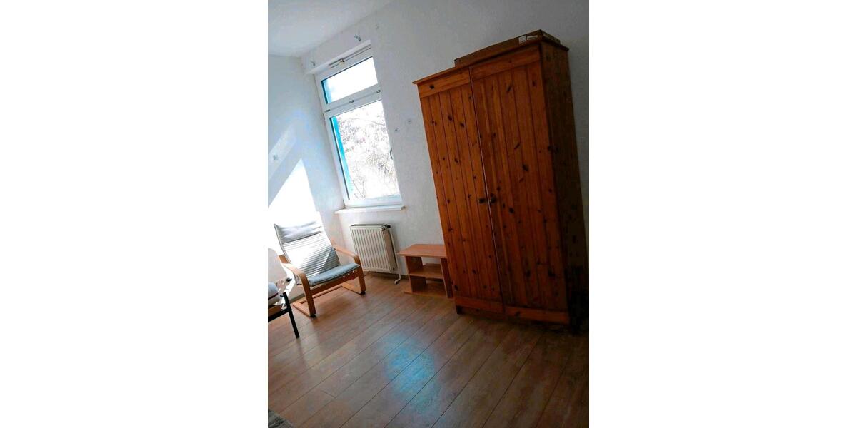 Etagenwohnung Berlin Spandau - 5 Zimmer, 16 m&sup2;, 470&euro; | Angebot:26095093