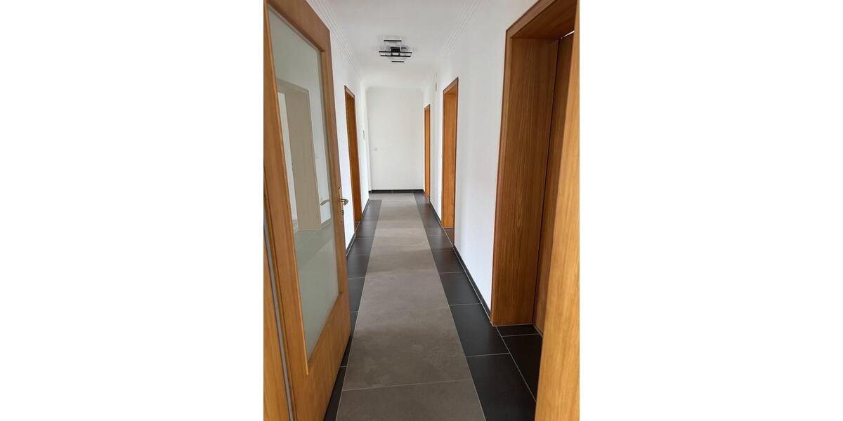 Etagenwohnung Simbach - 4 Zimmer, 97 m&sup2;, 850&euro; | Angebot:25823271