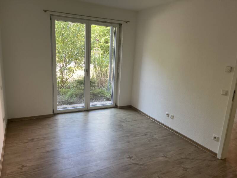 HELLE 2-Zimmerwohnung - TERRASSE GARTENANTEIL - NEUBAU 2018 NIBELUNGENPLATZ