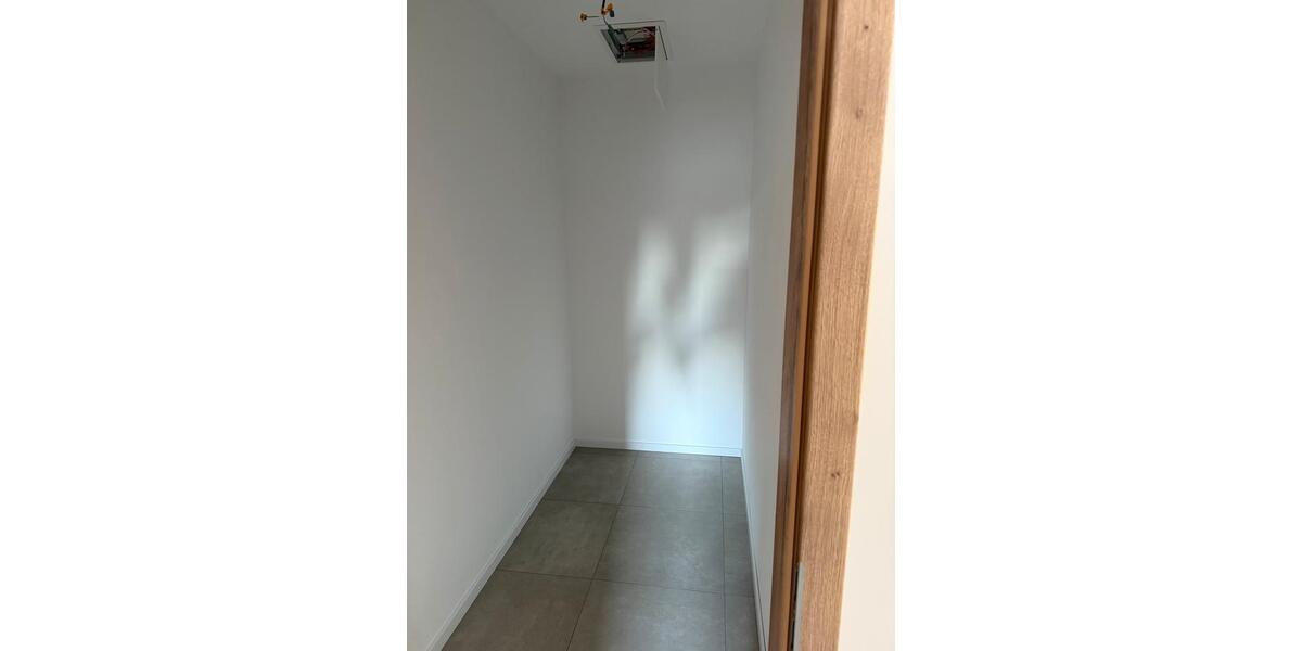 Dachgeschoßwohnung Kassel Bettenhausen - 3 Zimmer, 94 m&sup2;, 1.422&euro; | Angebot:24513827