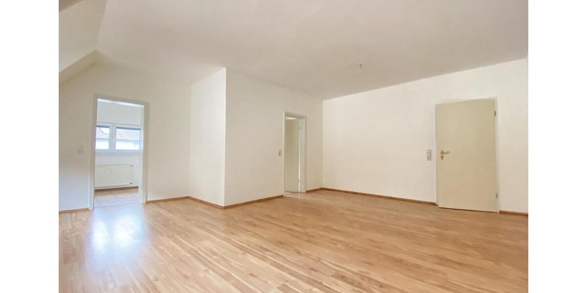 Etagenwohnung Wehr - 3 Zimmer, 83 m&sup2;, 830&euro; | Angebot:25985919