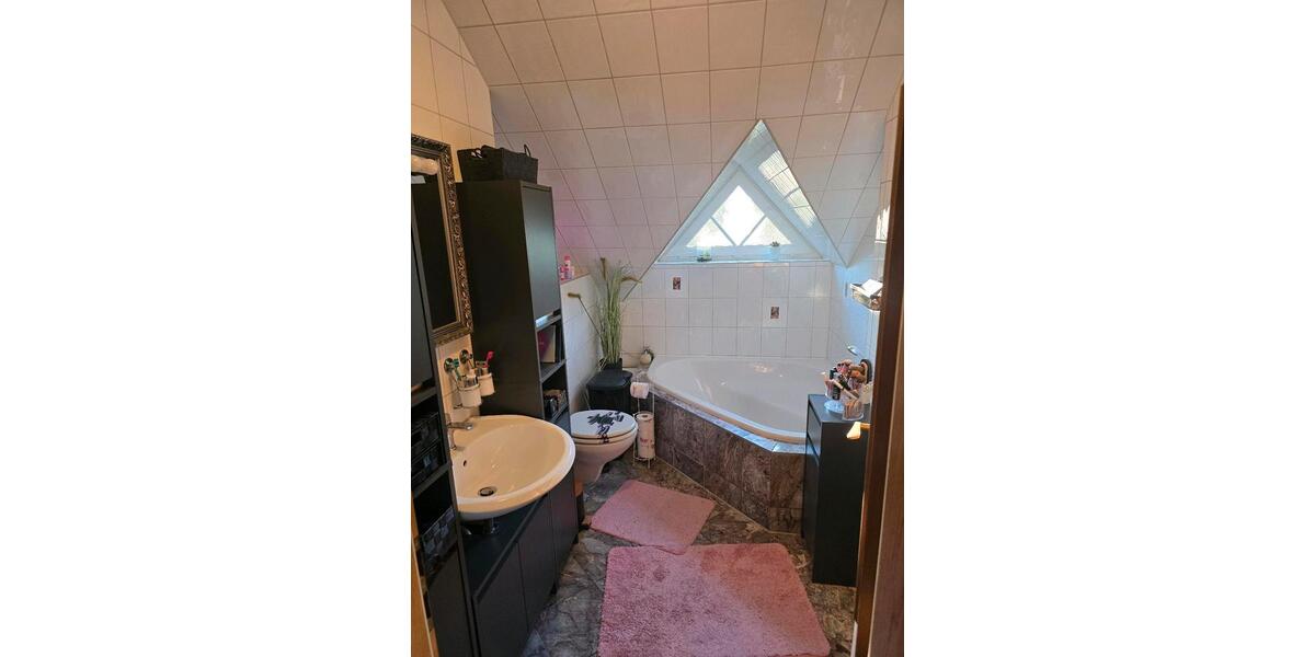 Dachgeschoßwohnung Seeland Gatersleben - 4 Zimmer, 95 m&sup2;, 900&euro; | Angebot:26261207