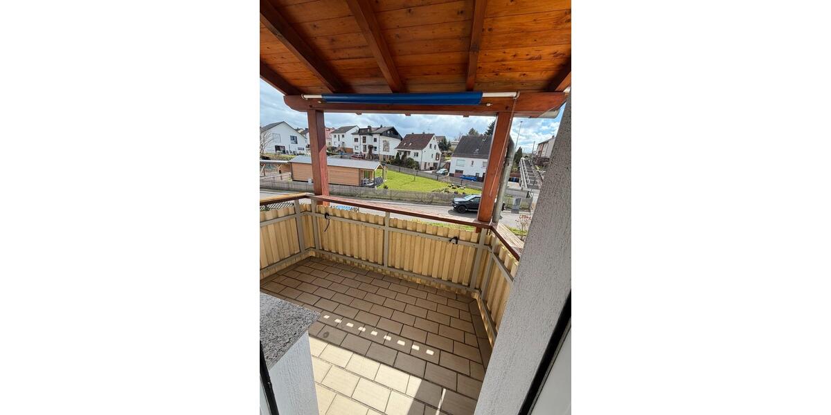 Etagenwohnung Ronshausen - 2 Zimmer, 43 m&sup2;, 300&euro; | Angebot:26063903