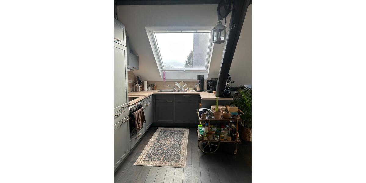 Dachgeschoßwohnung Trier - 2.5 Zimmer, 60 m&sup2;, 1.200&euro; | Angebot:24921324