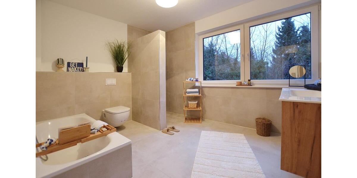 Großzügige Neubau-Doppelhaushälfte mit 2 Stellplätzen + Garten 7 zimmer