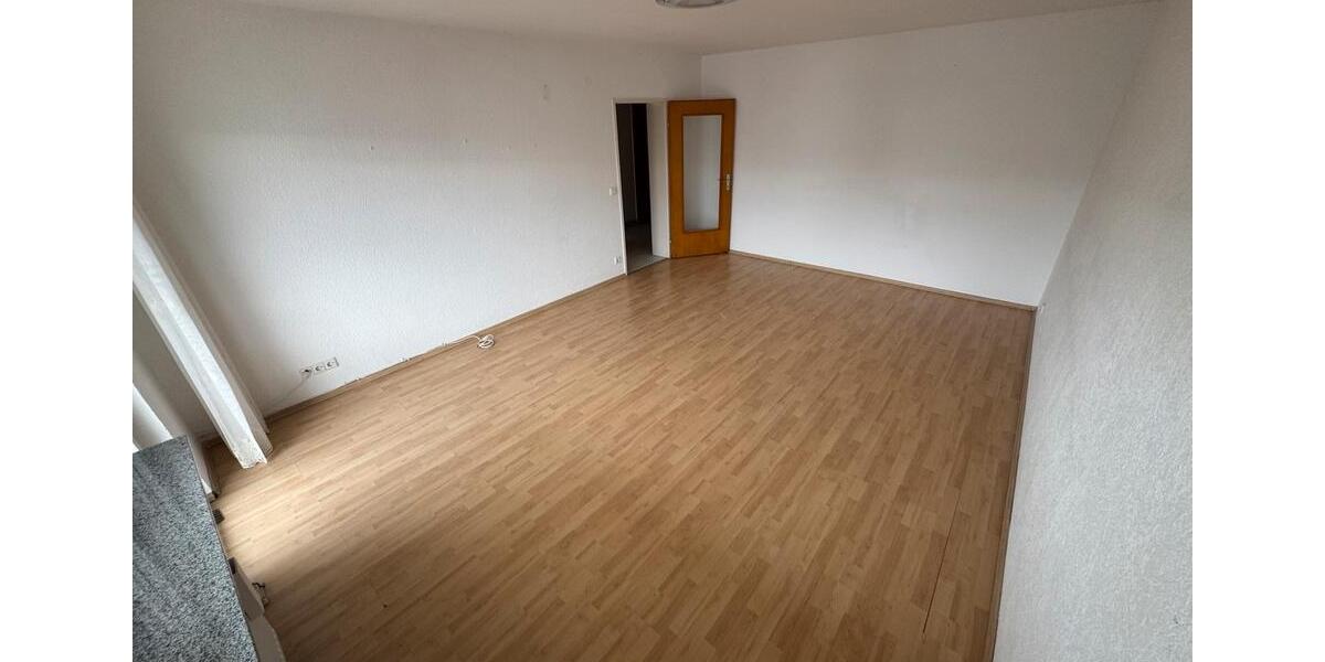 Etagenwohnung Neckarsulm - 3.5 Zimmer, 80 m&sup2;, 1.150&euro; | Angebot:26670391