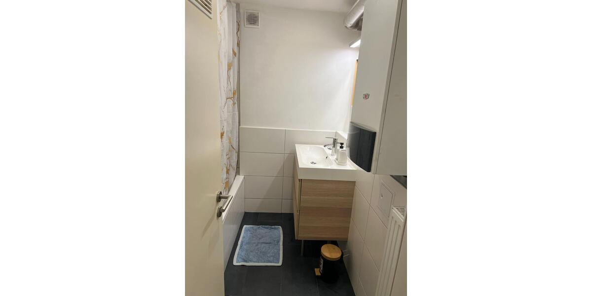 Möbliertes WG-Zimmer in 2-Zimmer-Wohnung – Zeppelinstraße, Aachen 1 zimmer