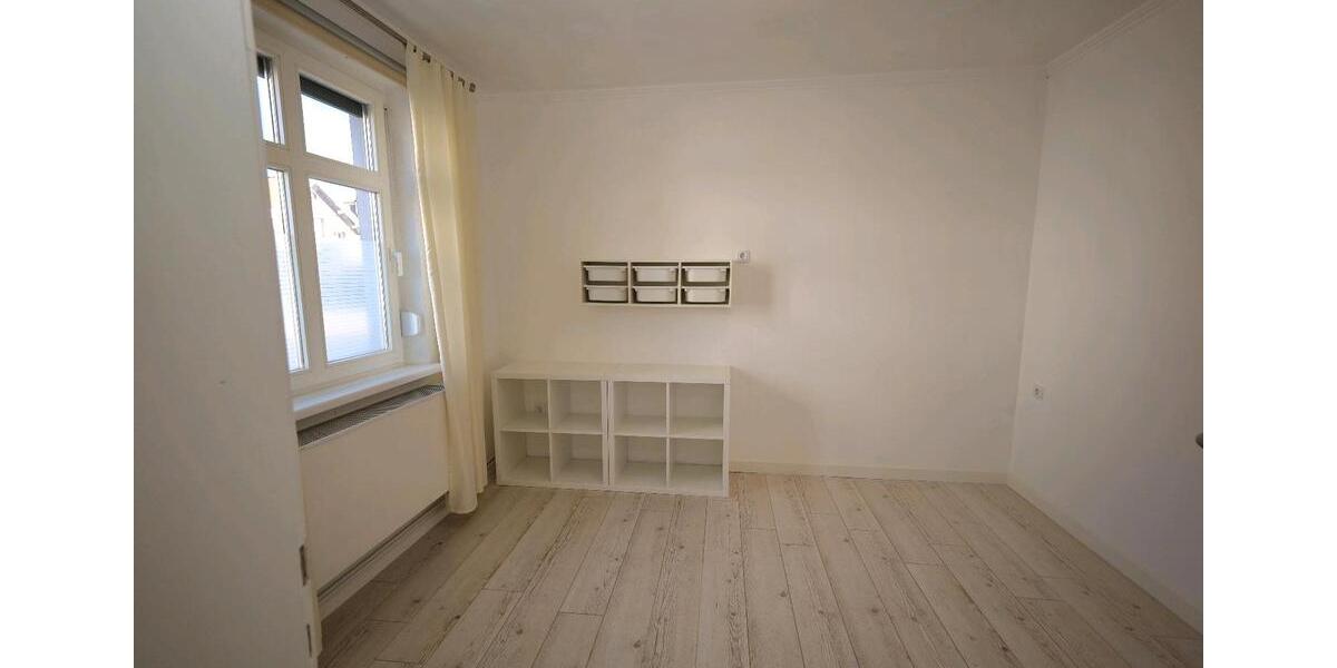 Erdgeschoßwohnung Sande - 3 Zimmer, 83 m&sup2;, 750&euro; | Angebot:26408242