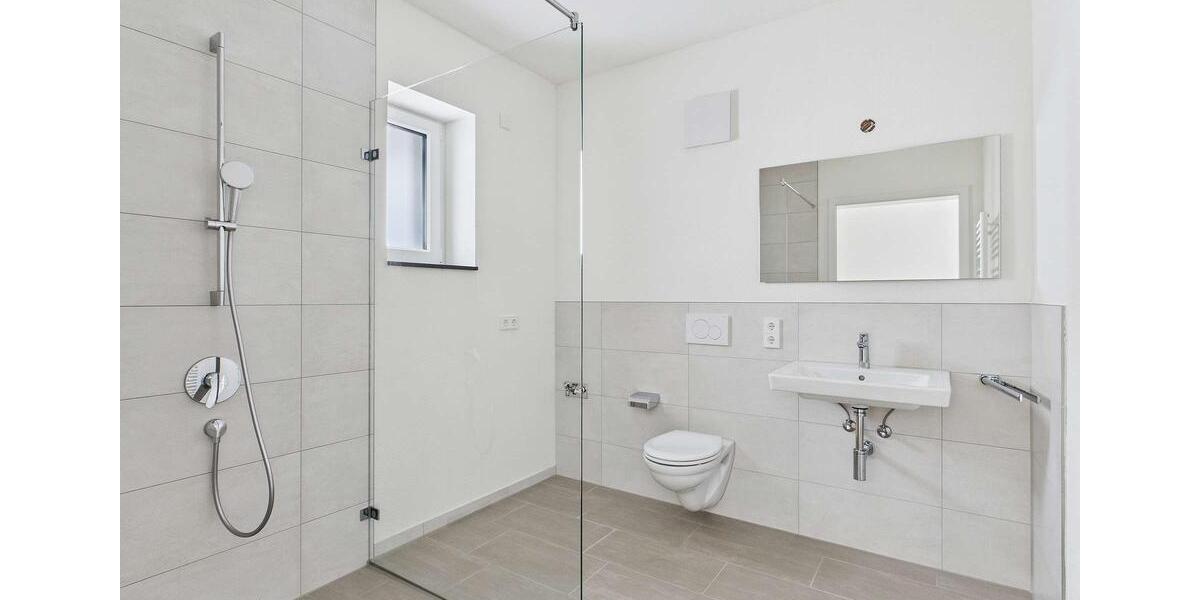 Dachgeschoßwohnung Sindelfingen Sindelfingen (Stadt) - 2 Zimmer, 65 m&sup2;, 1.230&euro; | Angebot:22893217