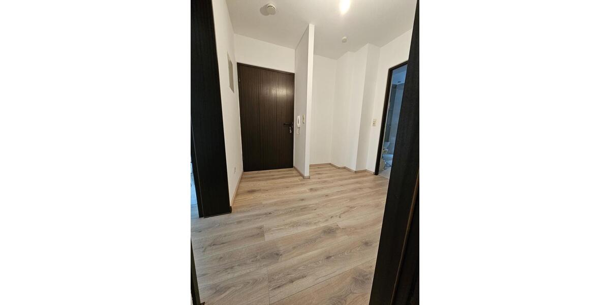 Etagenwohnung Wiesbaden Nordost - 2 Zimmer, 75 m&sup2;, 1.400&euro; | Angebot:24550310